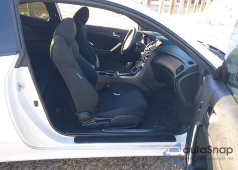 2016 Hyundai Genesis 3.8 Base from USA, damaged, VIN KMHHT6KJ3GU134650